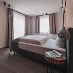 Aparthotel Arlhome - Zuhause Am Arlberg 4*