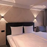 Arlhome - Zuhause Am Arlberg 4*
