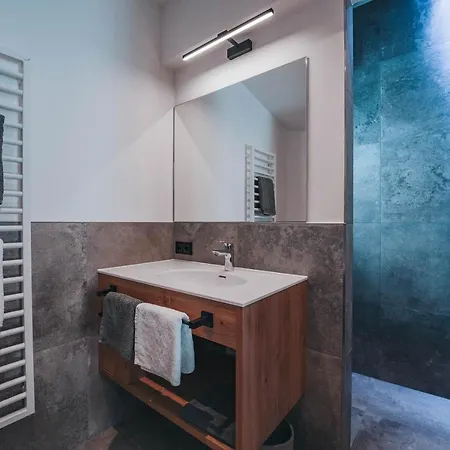 Arlhome - Zuhause Am Arlberg サンクト・アントン・アム・アールベルク