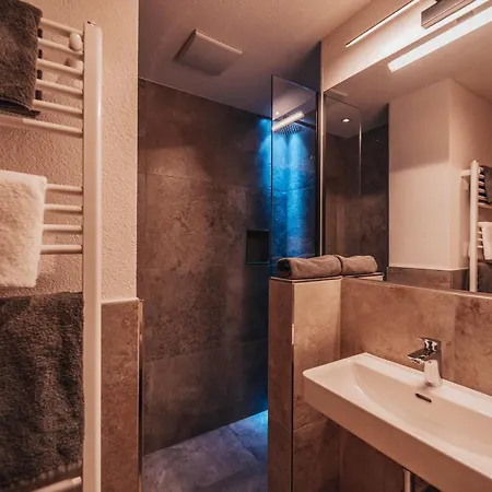 Arlhome - Zuhause Am Arlberg 4*