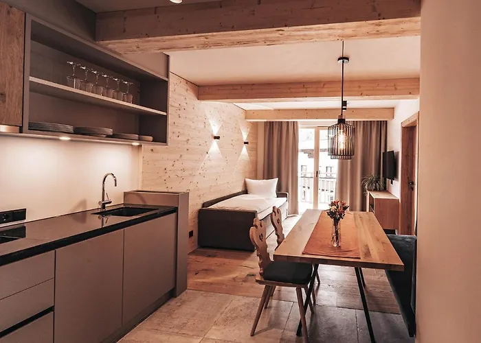 Aparthotel Arlhome - Zuhause Am Arlberg 4*