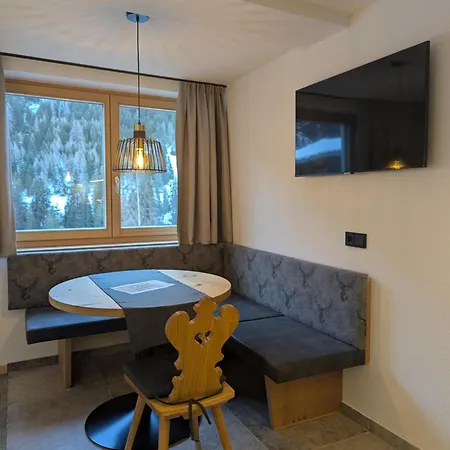 Arlhome - Zuhause Am Arlberg Aparthotel