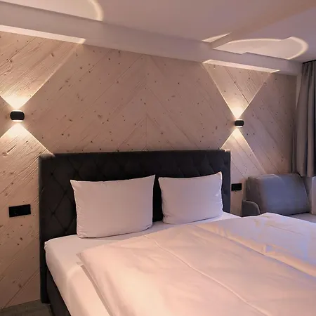 Arlhome - Zuhause Am Arlberg 4*