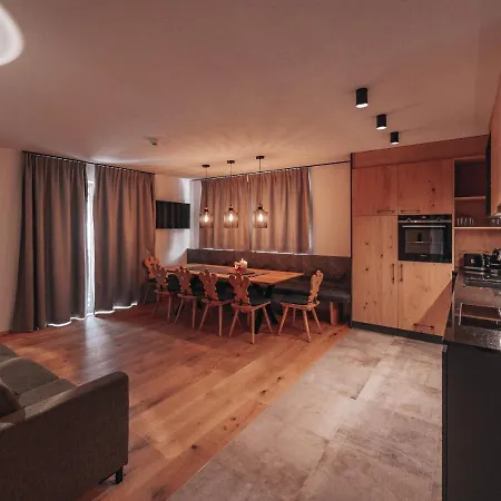 Arlhome - Zuhause Am Arlberg 圣安东阿尔贝格