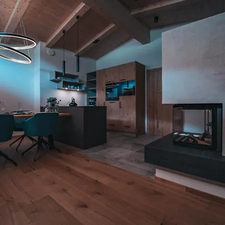 公寓式酒店 Arlhome - Zuhause Am Arlberg 4*