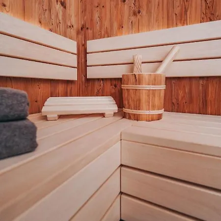 Arlhome - Zuhause Am Arlberg 公寓式酒店