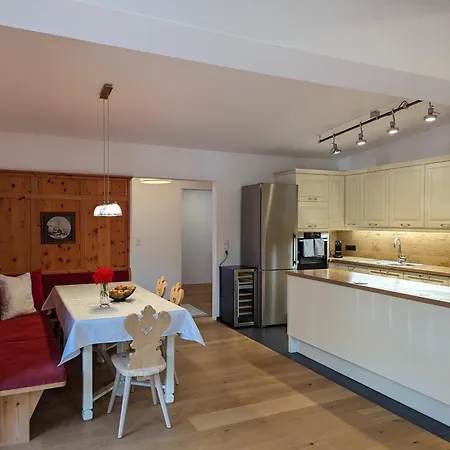Arlhome - Zuhause Am Arlberg Aparthotel